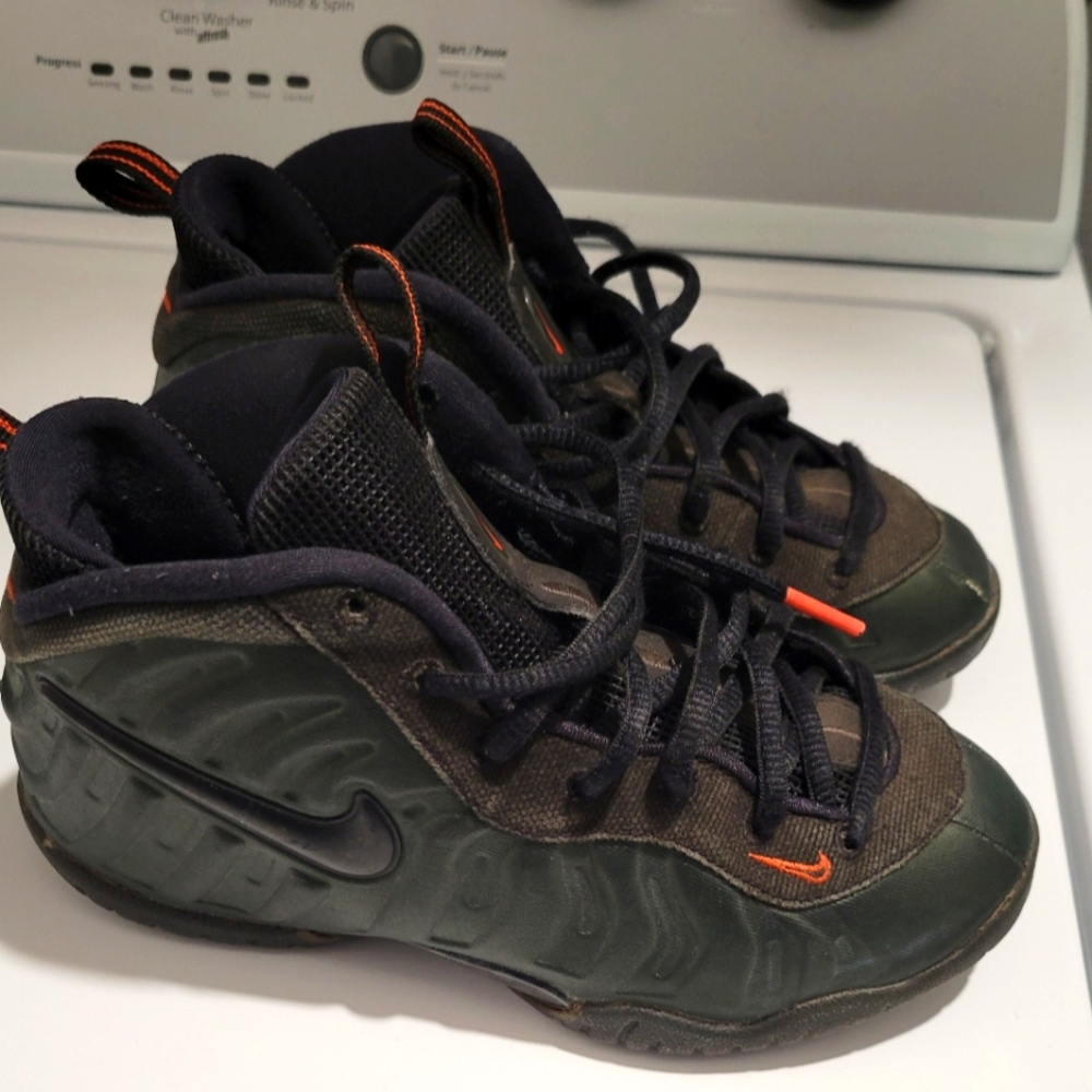 Boys Nike Sneakers
